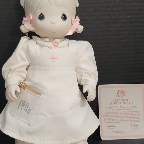 Precious Moments Angie, the Angel of Mercy Nurse Doll Limited Edition Retired - Picture 4 of 10